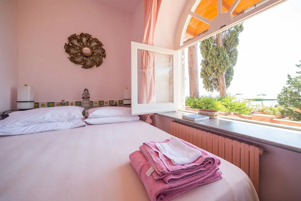 Villa Krater