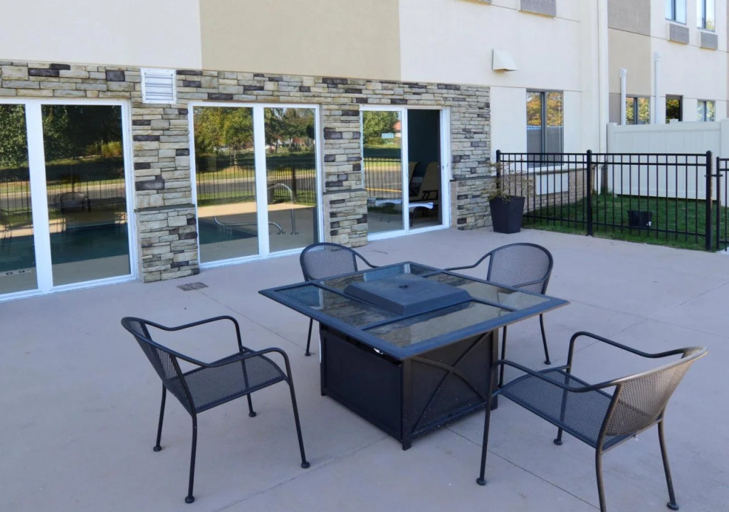 Best Western Plus Lees Summit Hotel & Suites