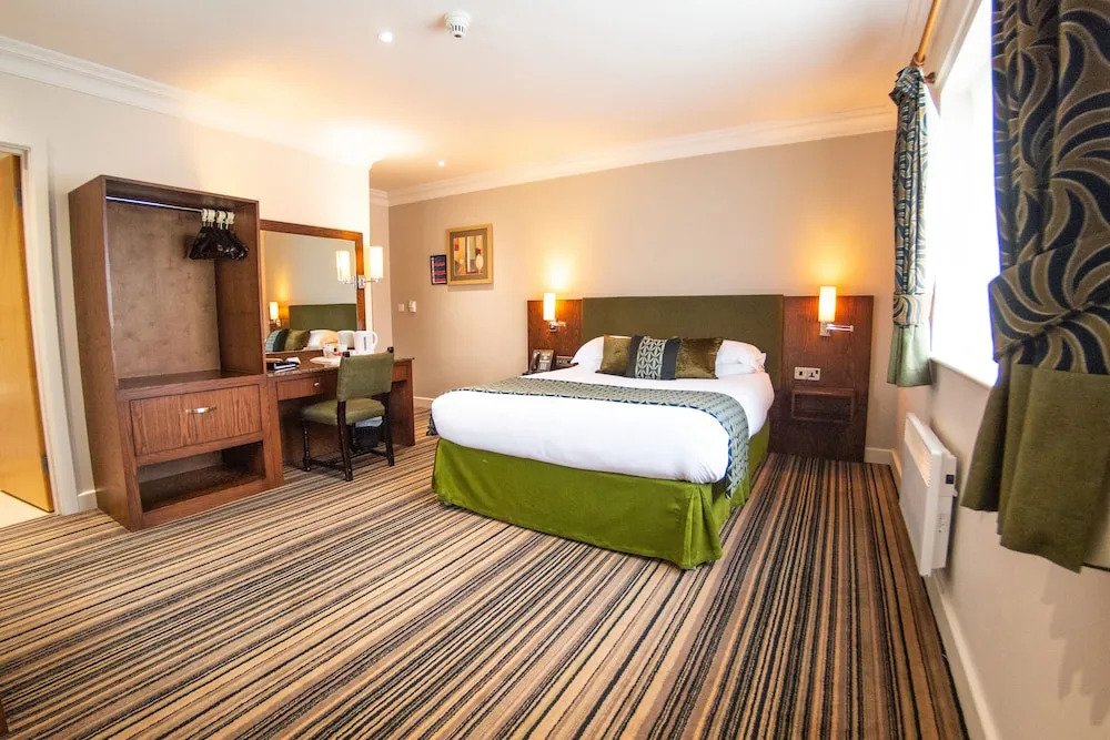 Burntwood Court Hotel
