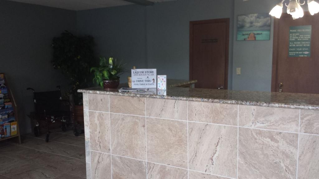 Airport Motor Inn