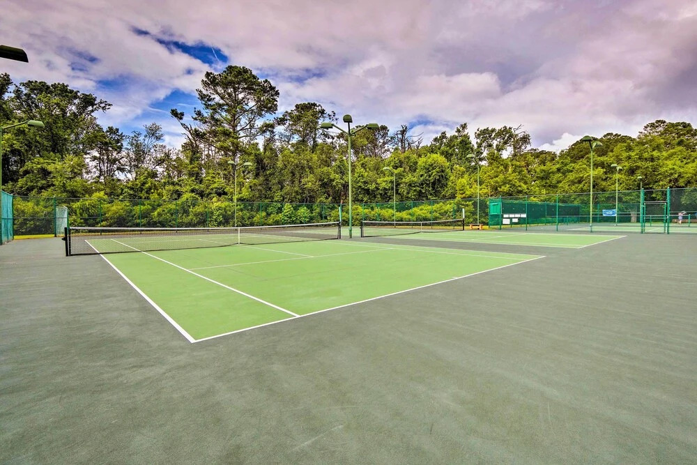 Pool & Folly Field Beach Access! HHI Resort Condo