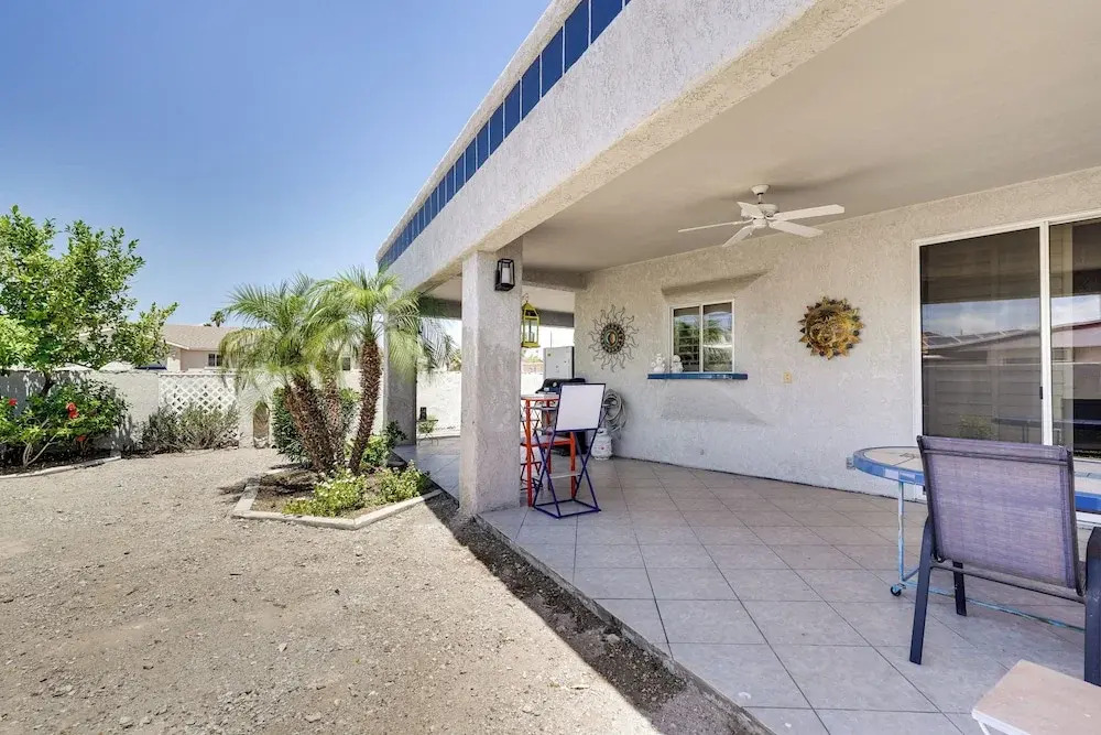 Lake Havasu Home w/ Rooftop Deck ~ 1 Mi to Beach!