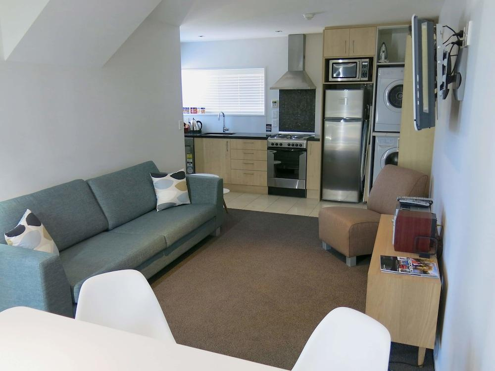 Merivale Apartments