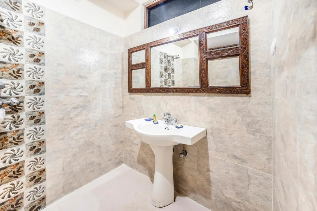Hotel Teerth Palace