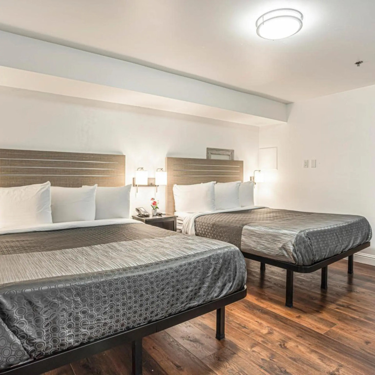 The Greens Hotel on Del Paso