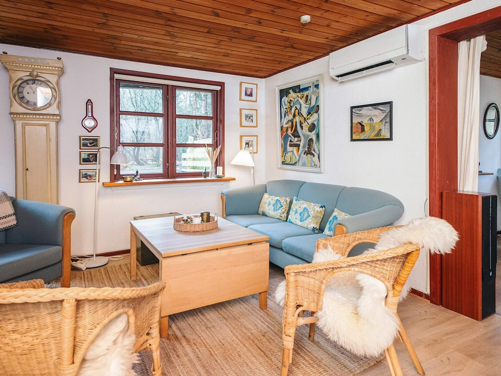 6 person holiday home in Blokhus