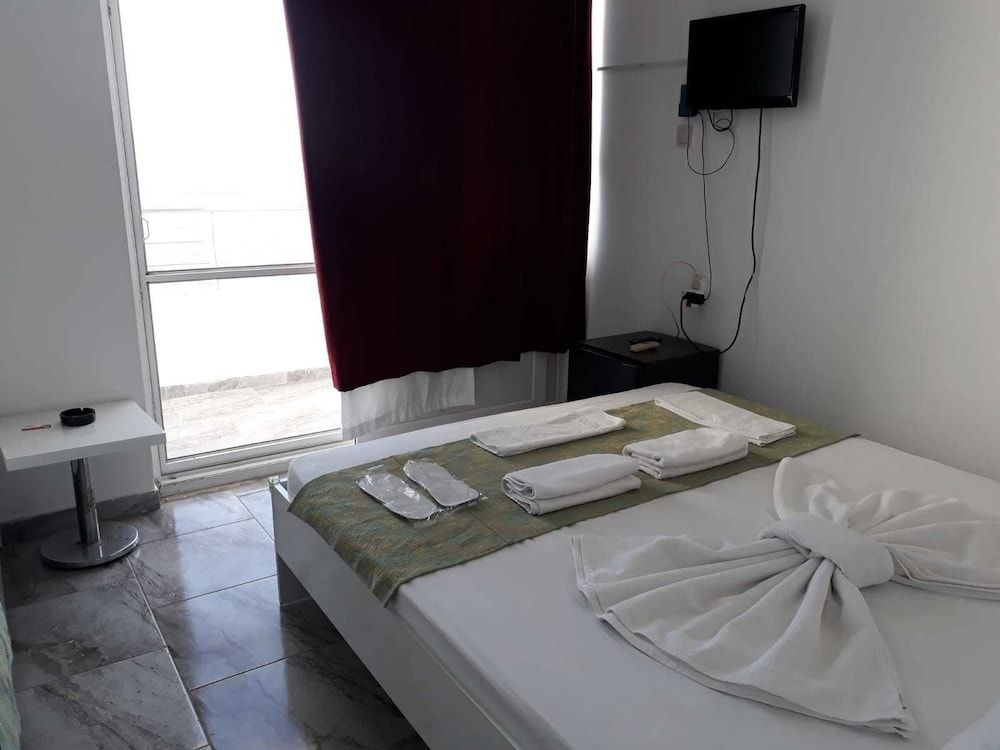 Pinar Motel 2022-33-0198