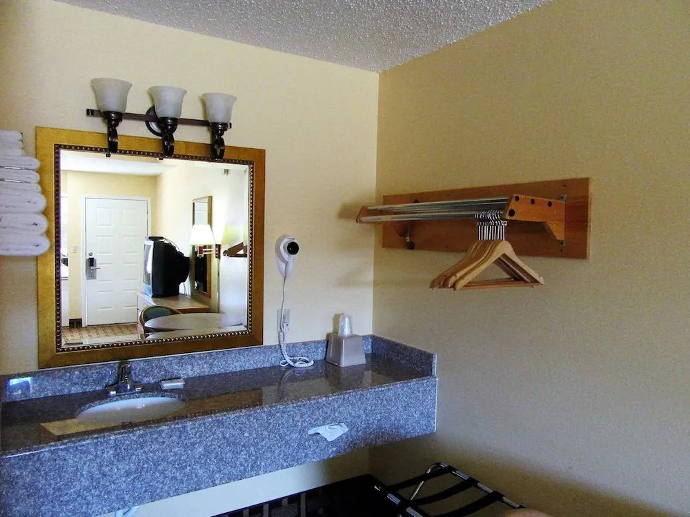 Countryside Inn
