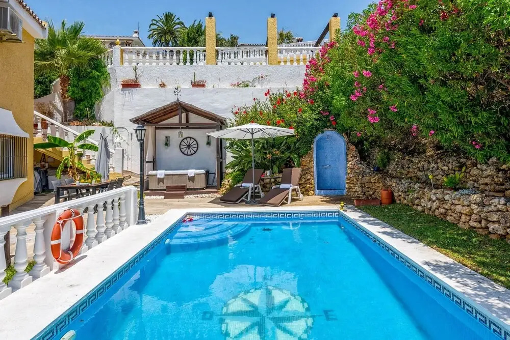 Solaga -  Villa Costalota