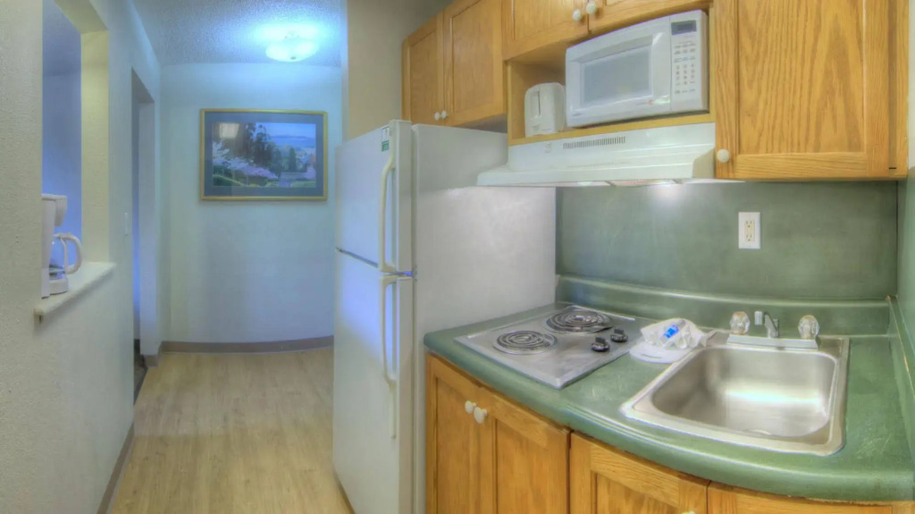 InTown Suites Extended Stay Orlando FL - Presidents Dr