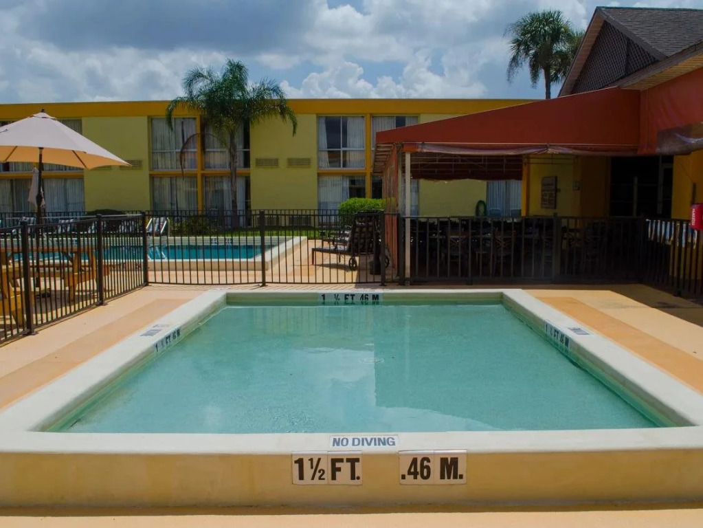 B&B HOTEL Orlando International Drive near Universal - Newly Renovated