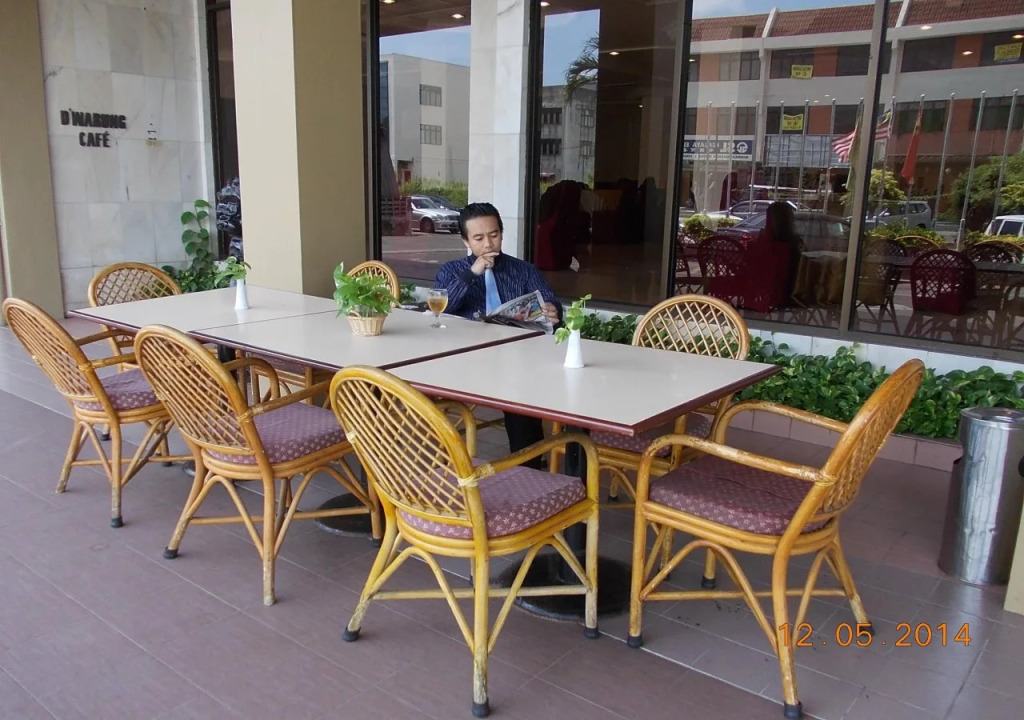 Hotel Grand Crystal