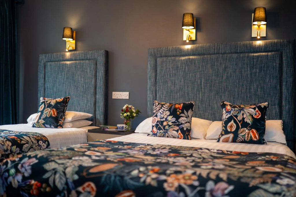 Falls Hotel & Spa