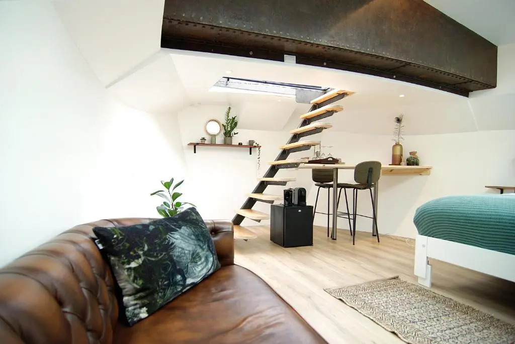 Eco HouseBoat