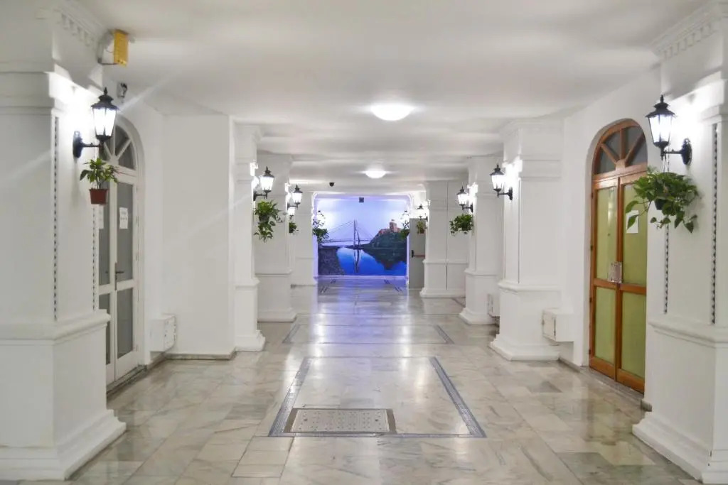 2 BEDROOM 2 BATHROOM APARTMENT in the heart of Fuengirola with big terrace and free parking space close to beach