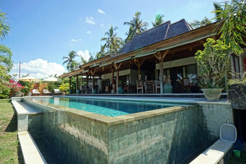 Villa Taman Kanti - 2 Bedroom private villa with swimming pool