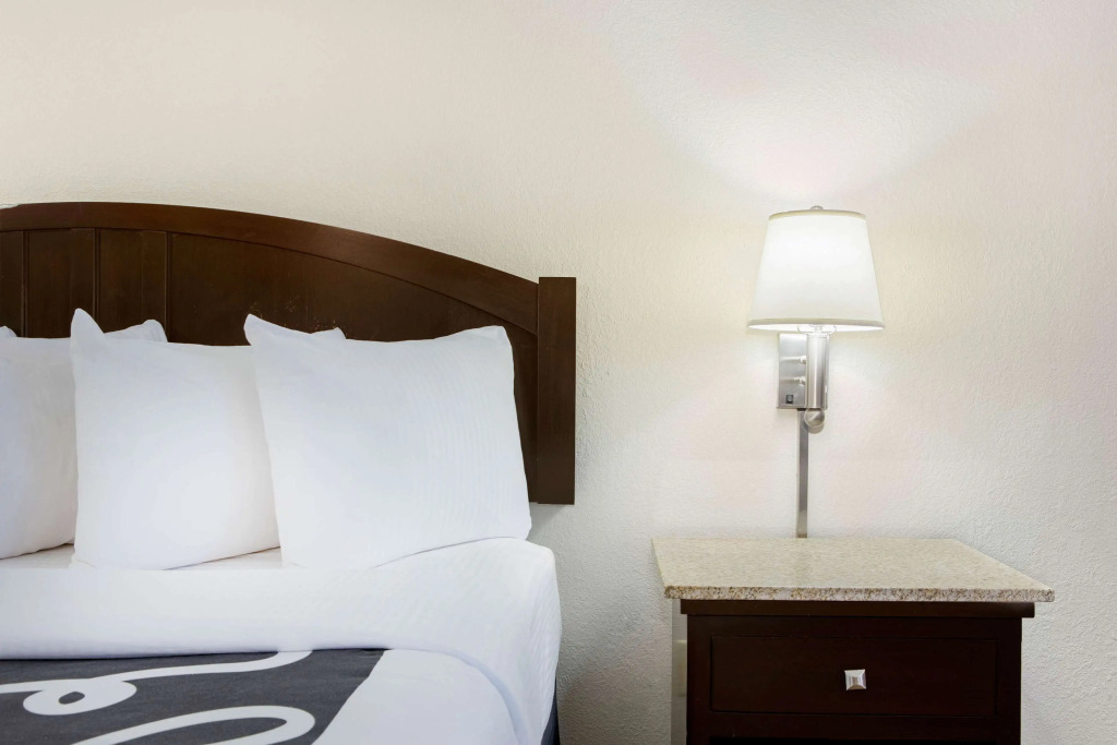 La Quinta by Wyndham Springfield South
