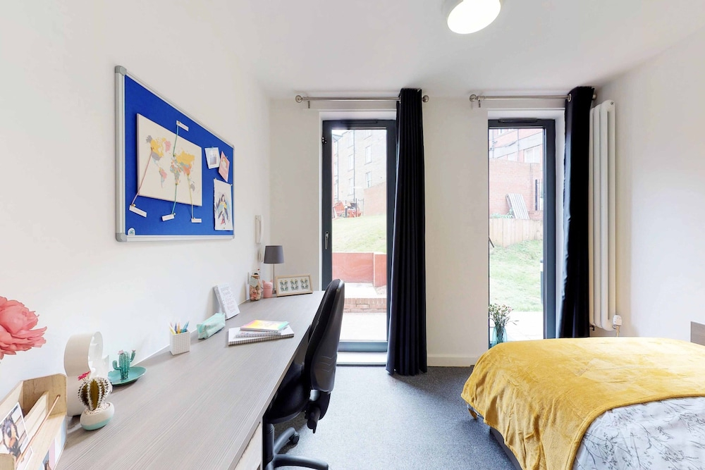 For Students Only Haymarket in Edinburgh - Close to Haymarket Station
