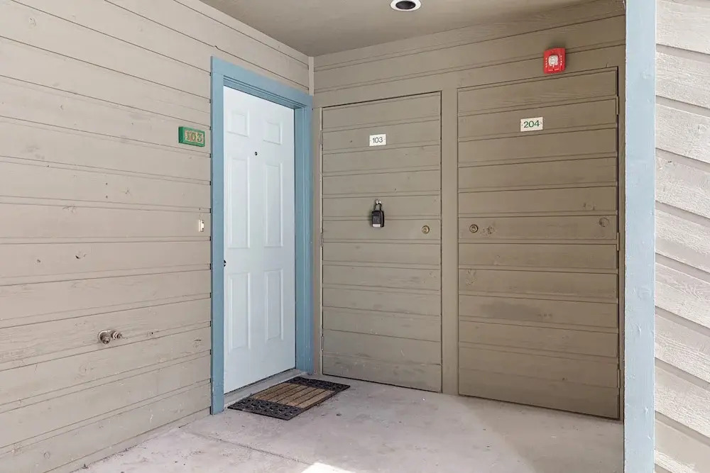 Riverside Condos A103 by Avantstay Condo Close To Downtown, Town Park & Ski Lift #8
