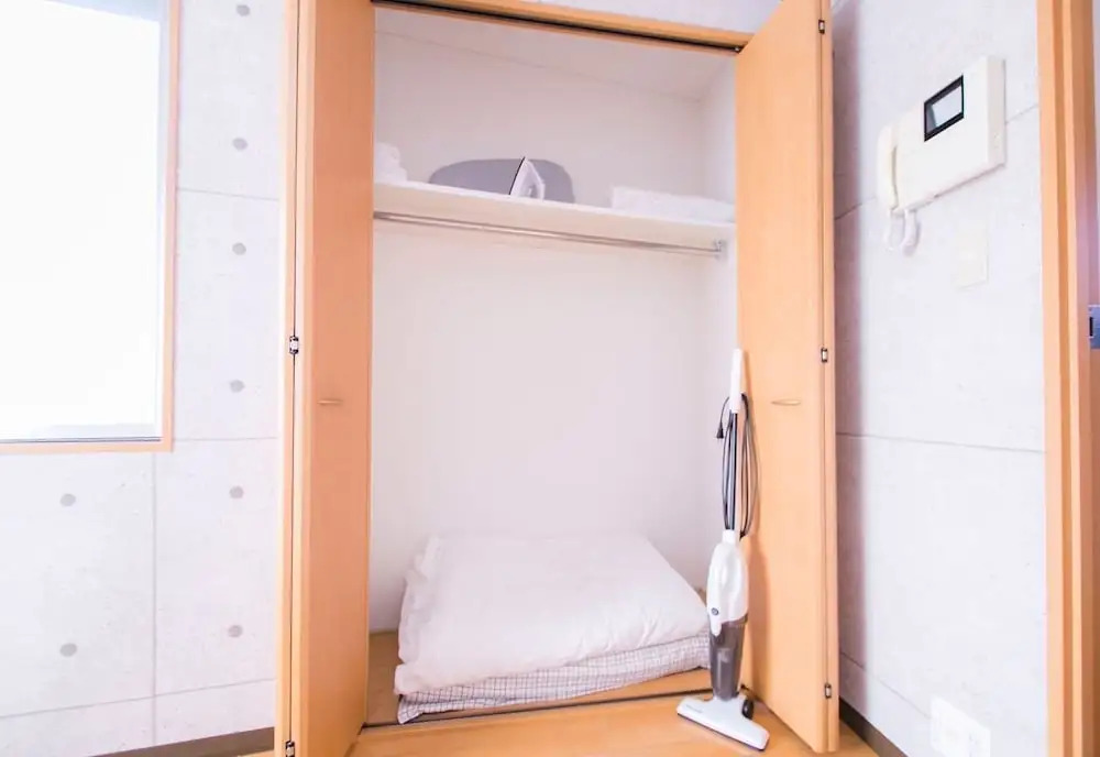 Residential Hotel Amika-F Sangenjaya 303
