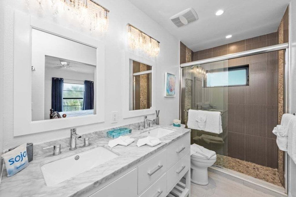 Coquina Beach 4f 3 Bedroom Condo