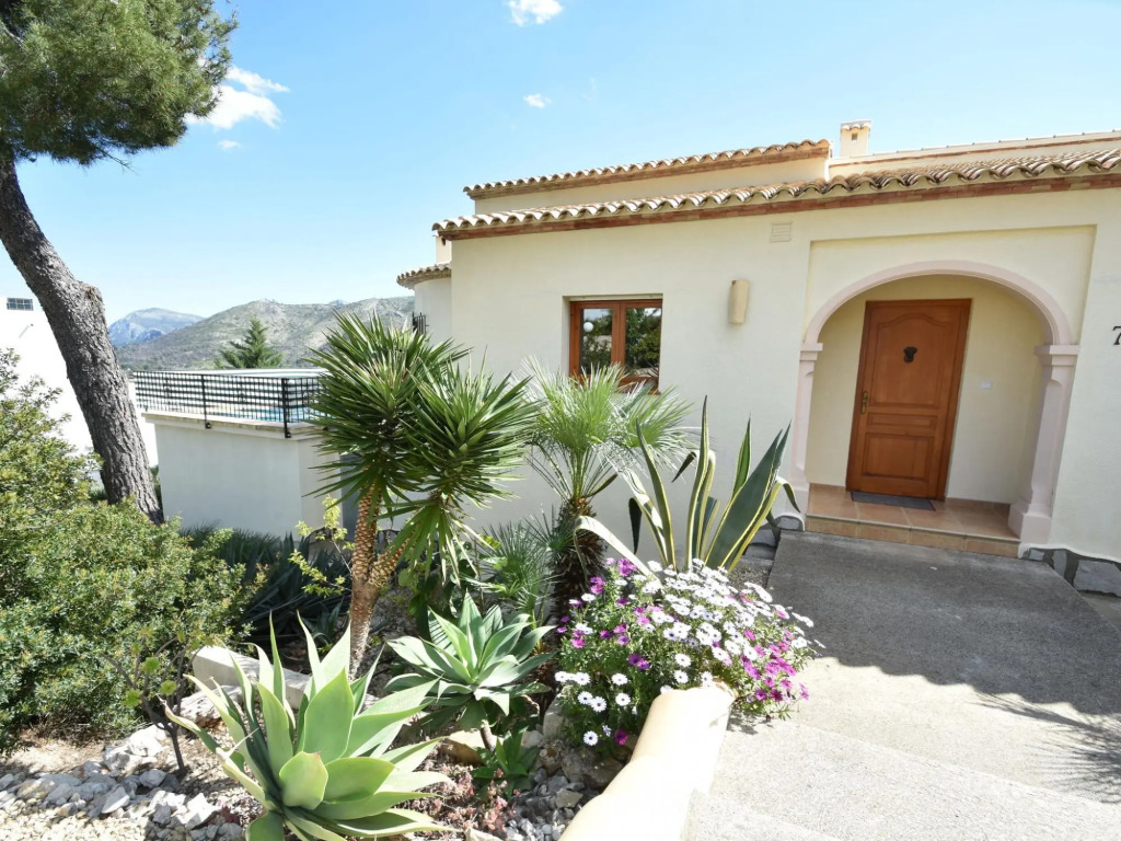 Peaceful Villa with Private Pool