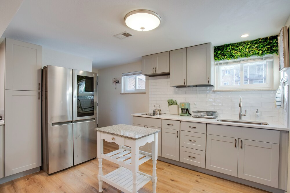 Work & Play Near Old Town Arvada: Pets Welcome!
