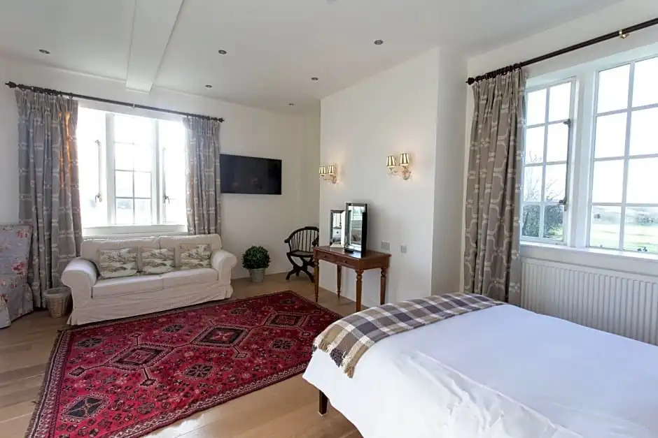 Tailor Room 1