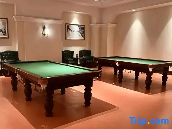Hongrun Hot Spring Resort Hotel