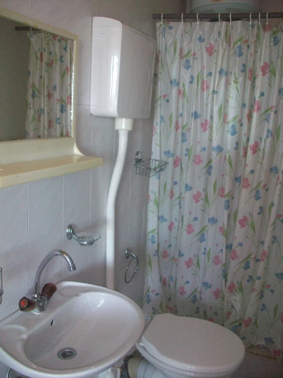 Hoxha rooms