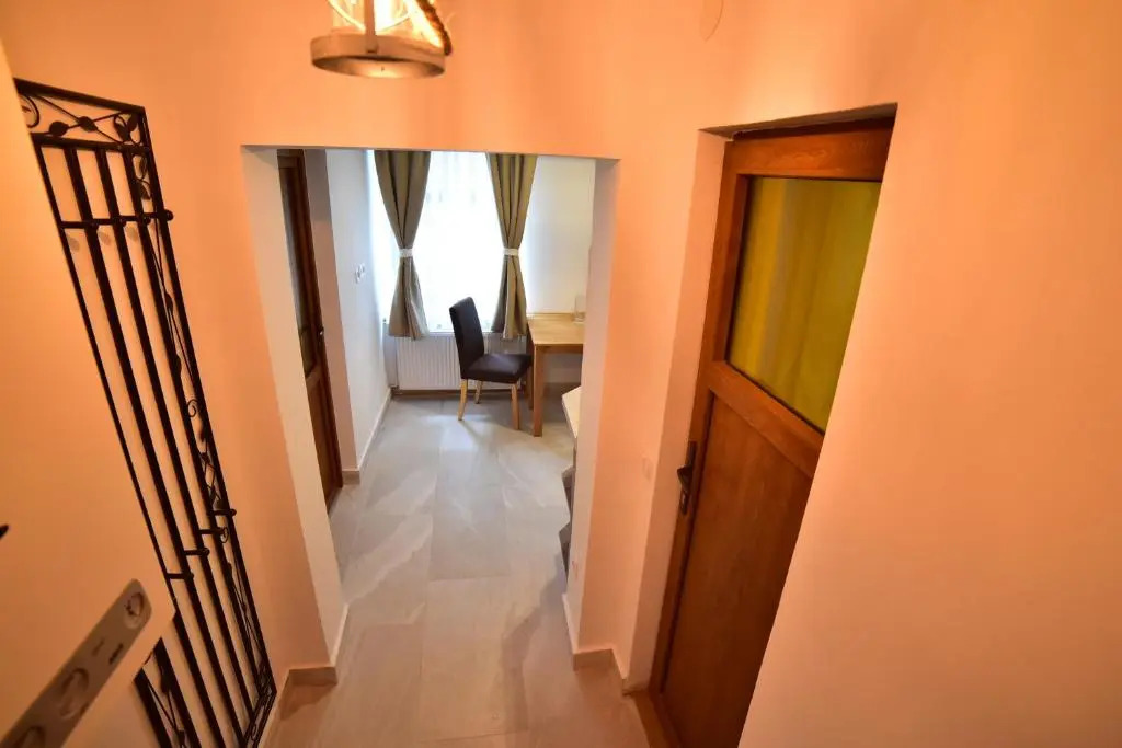 Thalia Apartment