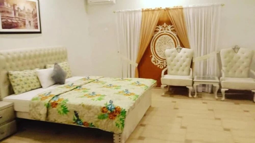 Dream Lodge House