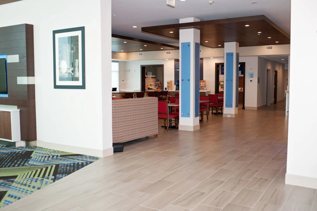 Holiday Inn Express & Suites Birmingham North - Fultondale