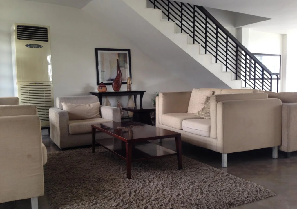 Villas at the Enclave