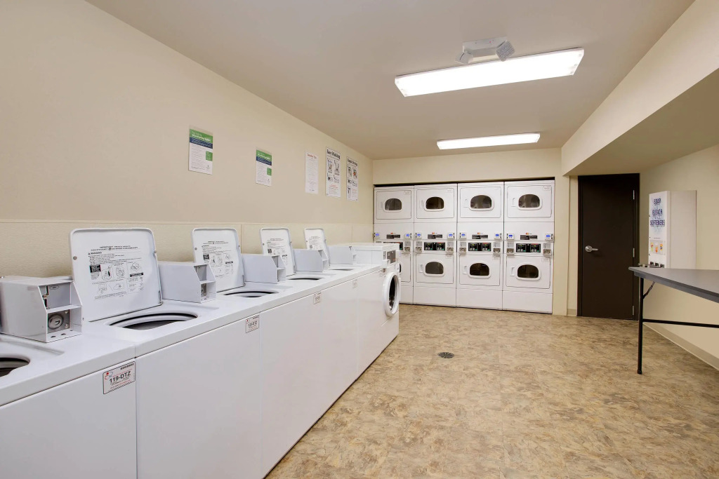 WoodSpring Suites Columbus NE I-270 Airport