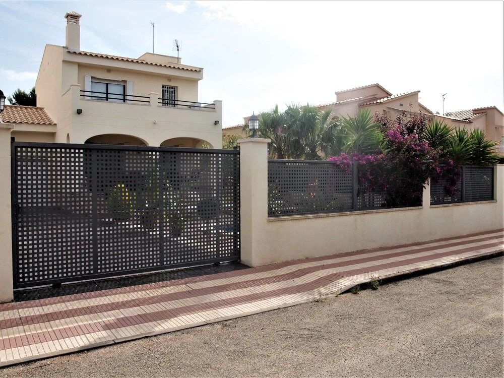 Enthralling Holiday Home in Ametlla de Mar With Private Pool