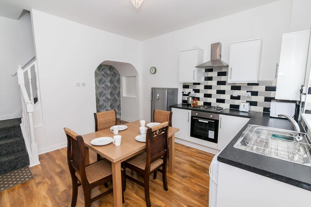 Ainsley Holiday House
