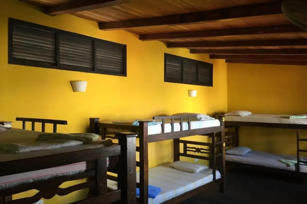 Aluna Hostel B&B