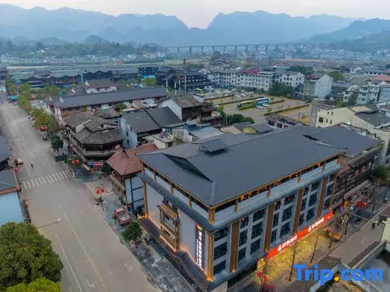 Zhuofeng Langqiao Hotel (Zhuoshui Branch)