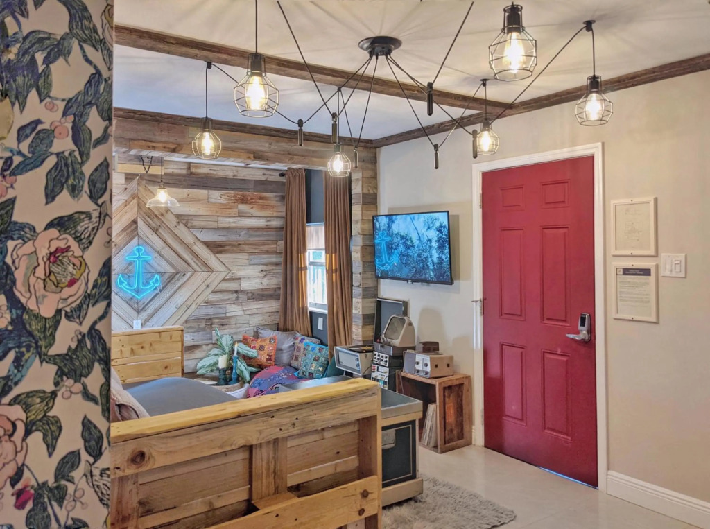 The Captains Quarters