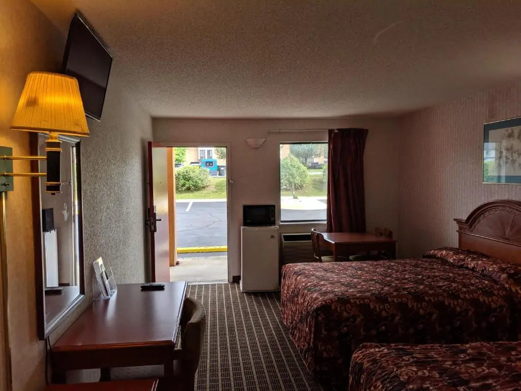Economy Inn Express
