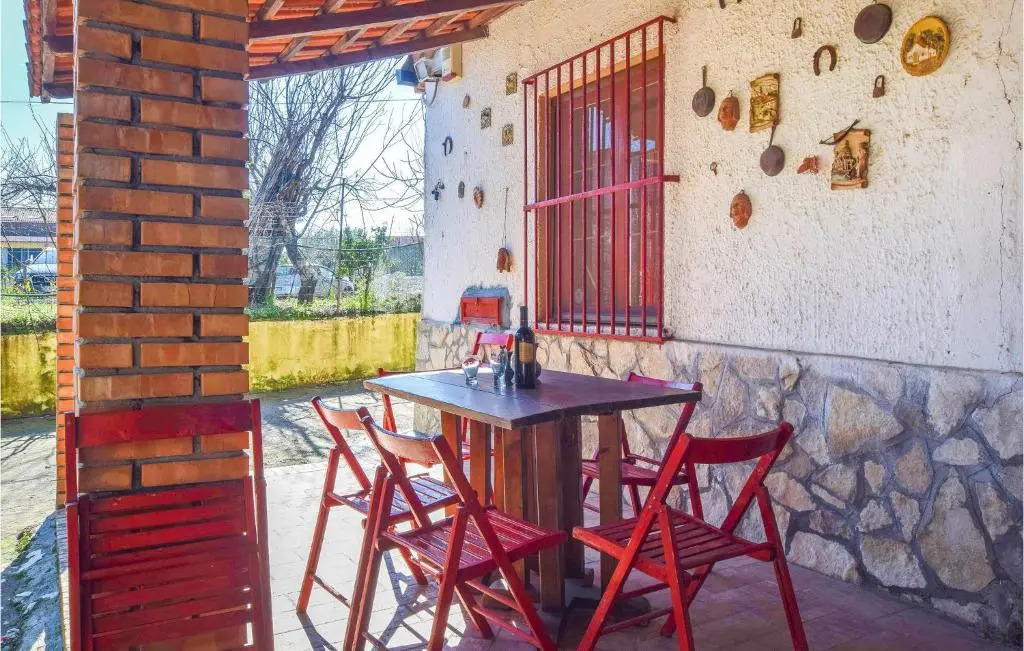 Amazing Home in Palmi With 2 Bedrooms and Wifi