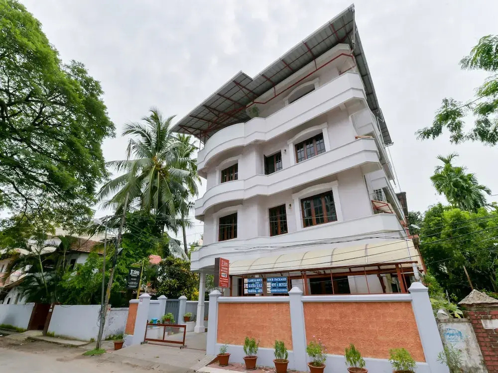 OYO 14948 Home Serene Stay Fort Kochi
