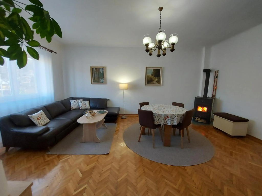 Apartman Tinče