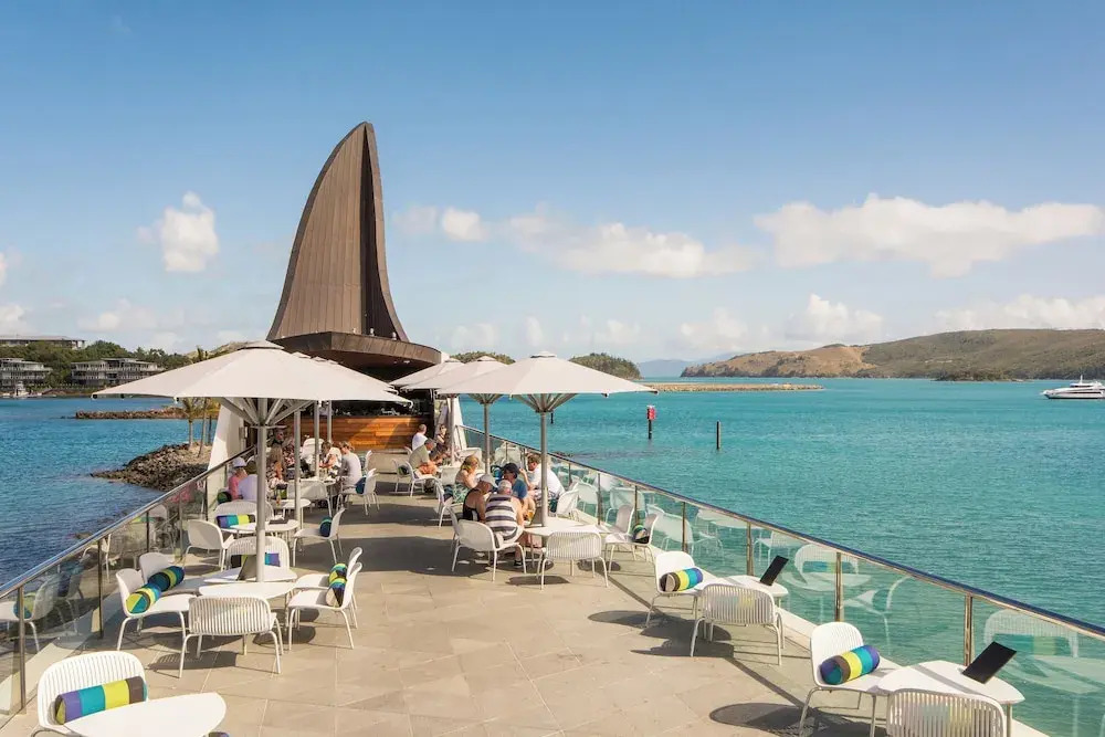 Yacht Club Villas