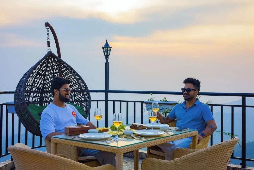 Alaya Stays Archees 6BHK Nature Retreat