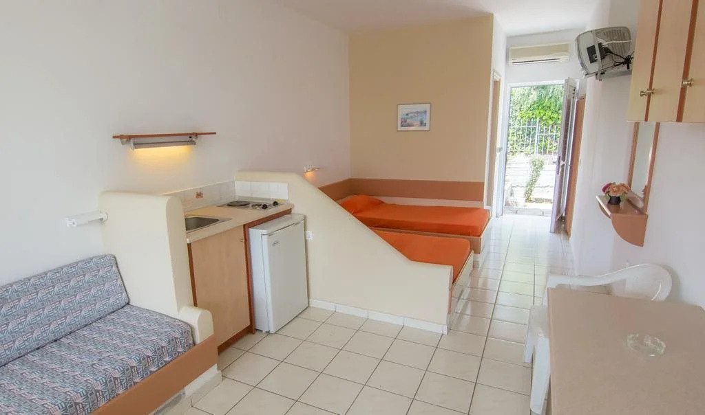 Asteraki Aparthotel