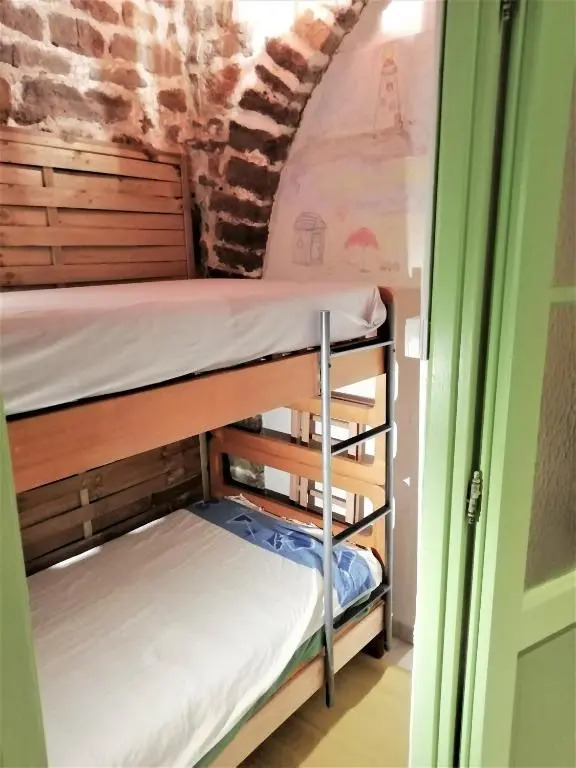 Atypique-ancienne grange de 48 m²