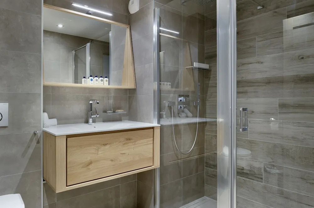 Le C Residence Apartments T3 Cabin A05