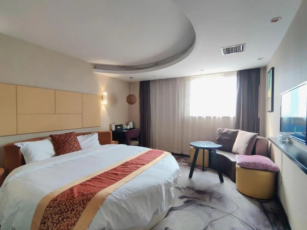Shankee Hotel (Zhoukou Chuanhui District Red Star Macalline)